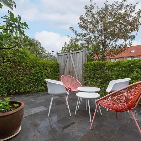 Casa de Férias Huswell - Cosy With Garden Ostend