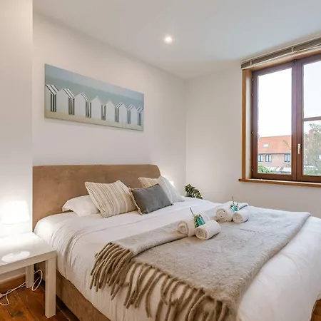 Huswell - Cosy With Garden Casa de Férias *