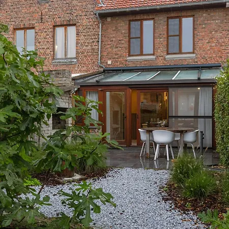 Casa de Férias Huswell - Cosy With Garden Ostend